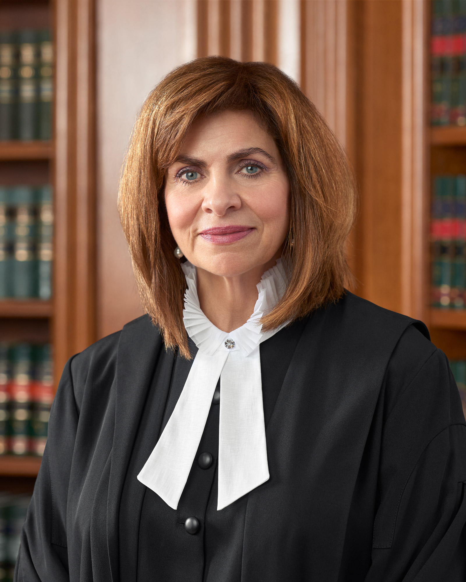 Official Portrait of Justice Karakatsanis | Supreme Court of Canada